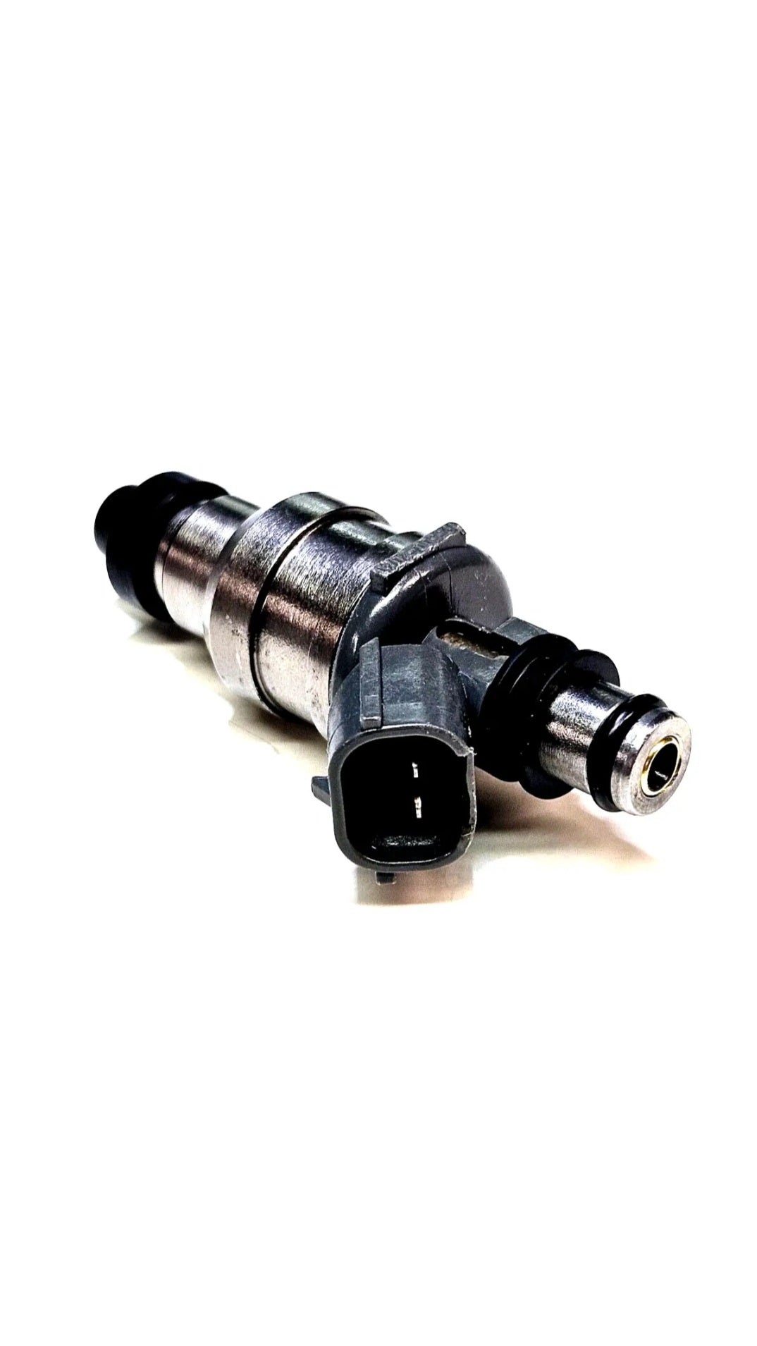 Set of 4 OEM Denso 195500-2040 / JF07-13-250 / MJF0713250 fuel injectors