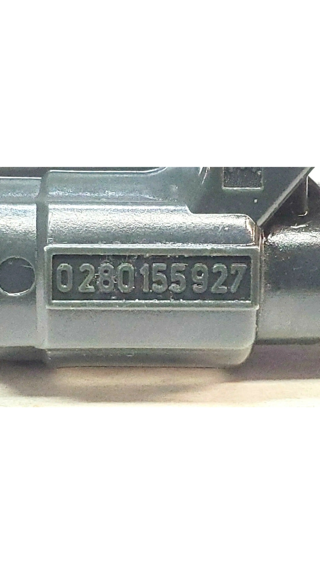 Set of 4 OEM Bosch 0280155927/ 06A906031AB fuel injectors