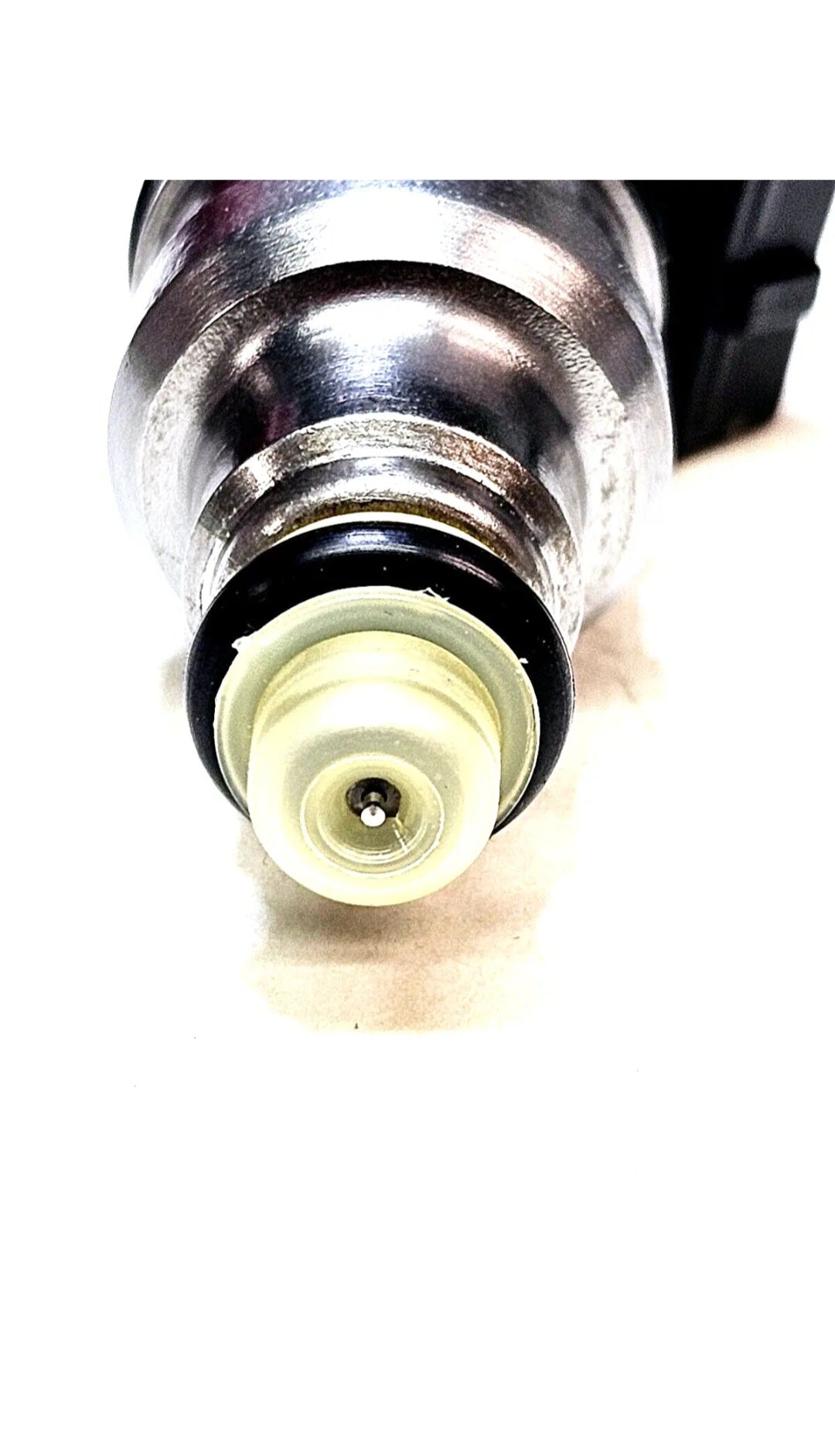 Set of 4 OEM Bosch 0280150734 fuel injectors