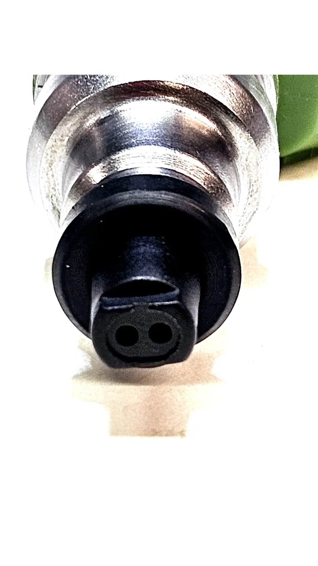 Set of 4 OEM Nikki INP-484 fuel injectors