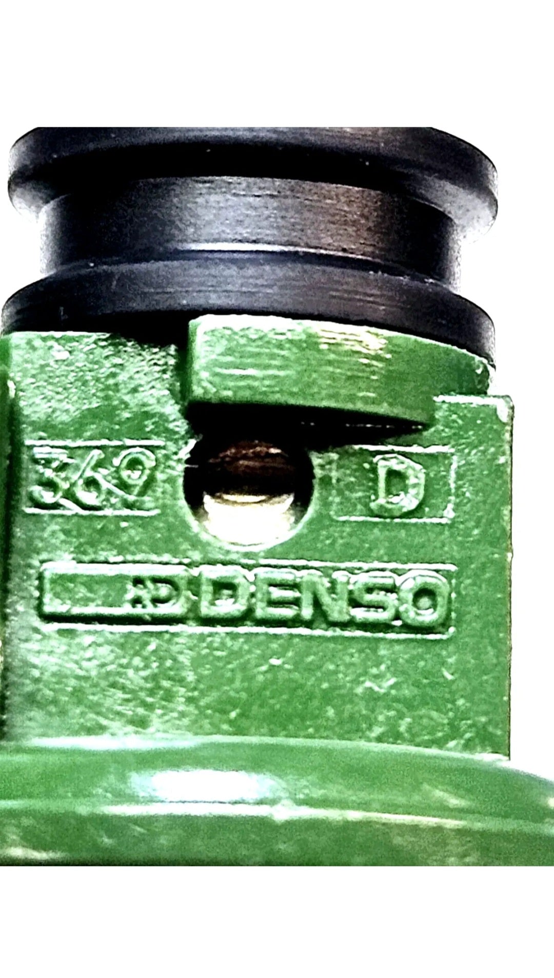 Set of 4 OEM Denso 195500-2660 / MDH275 / MD193266 fuel injectors
