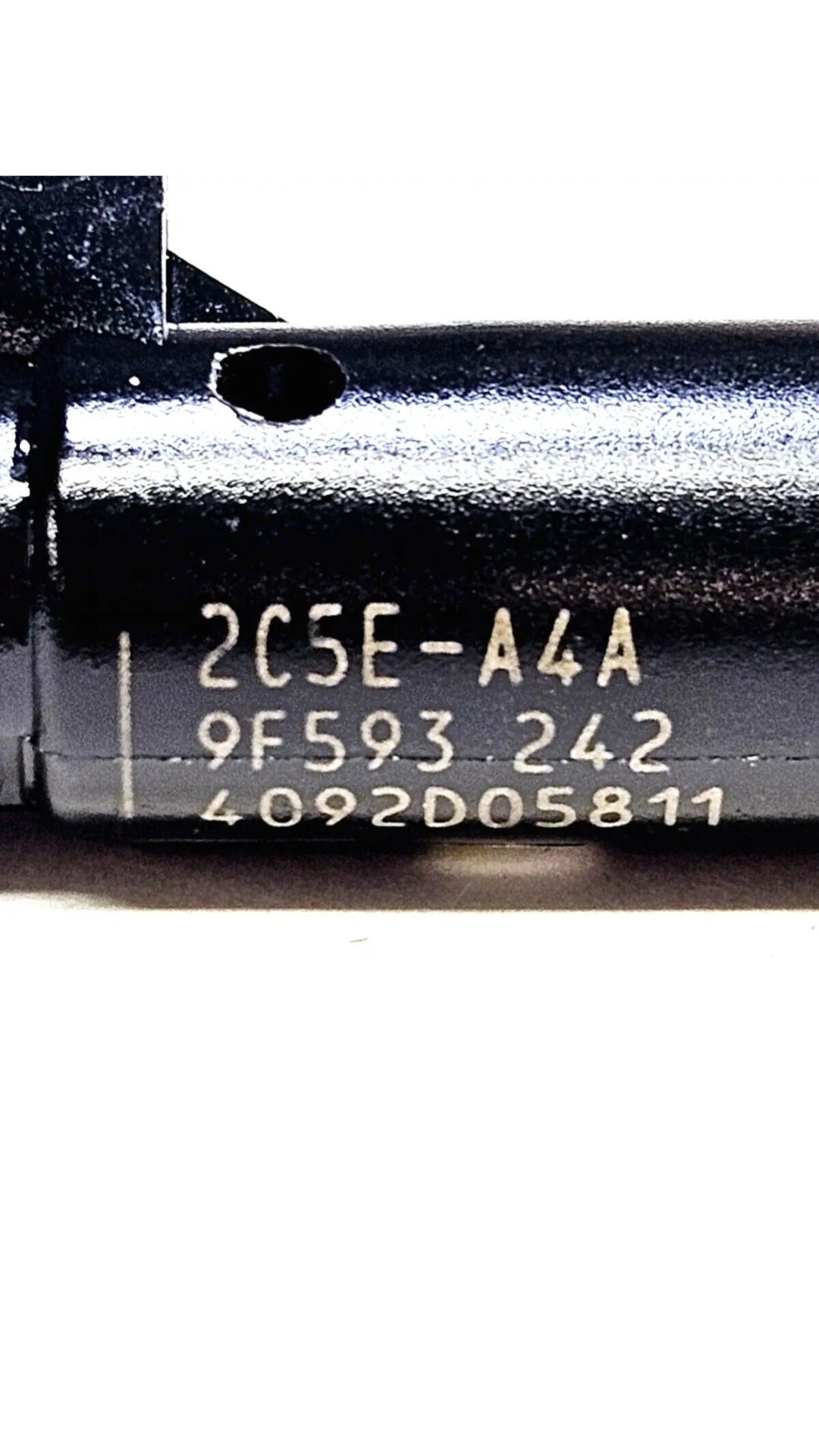 Set of 8 OEM Ford 2C5E-A4A / CM-5035 fuel injectors