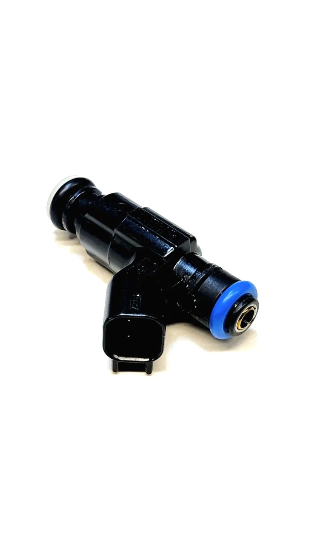 Set of 4 OEM Bosch 0280155782 / 04669772 fuel injectors