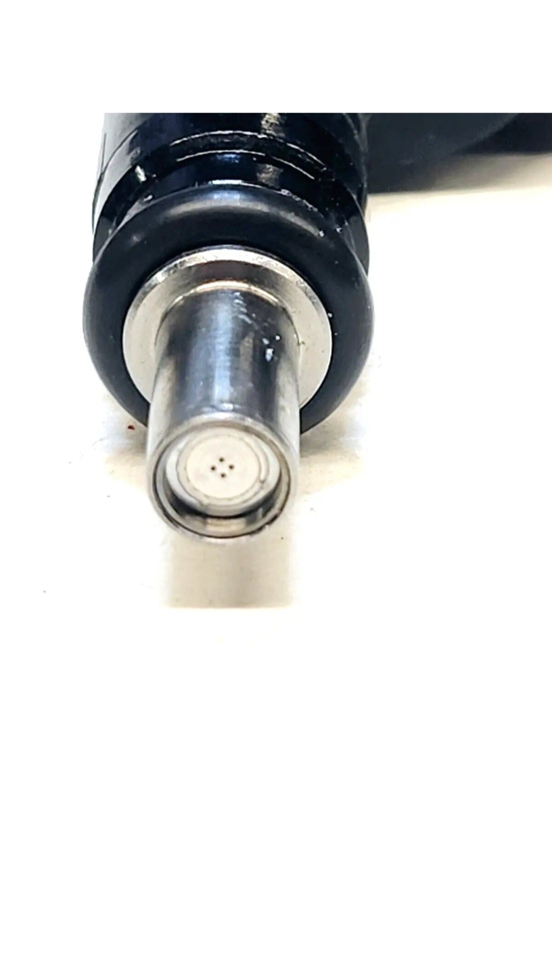 Set of 8 OEM Siemens 04591851AA / RL591851AA fuel injectors