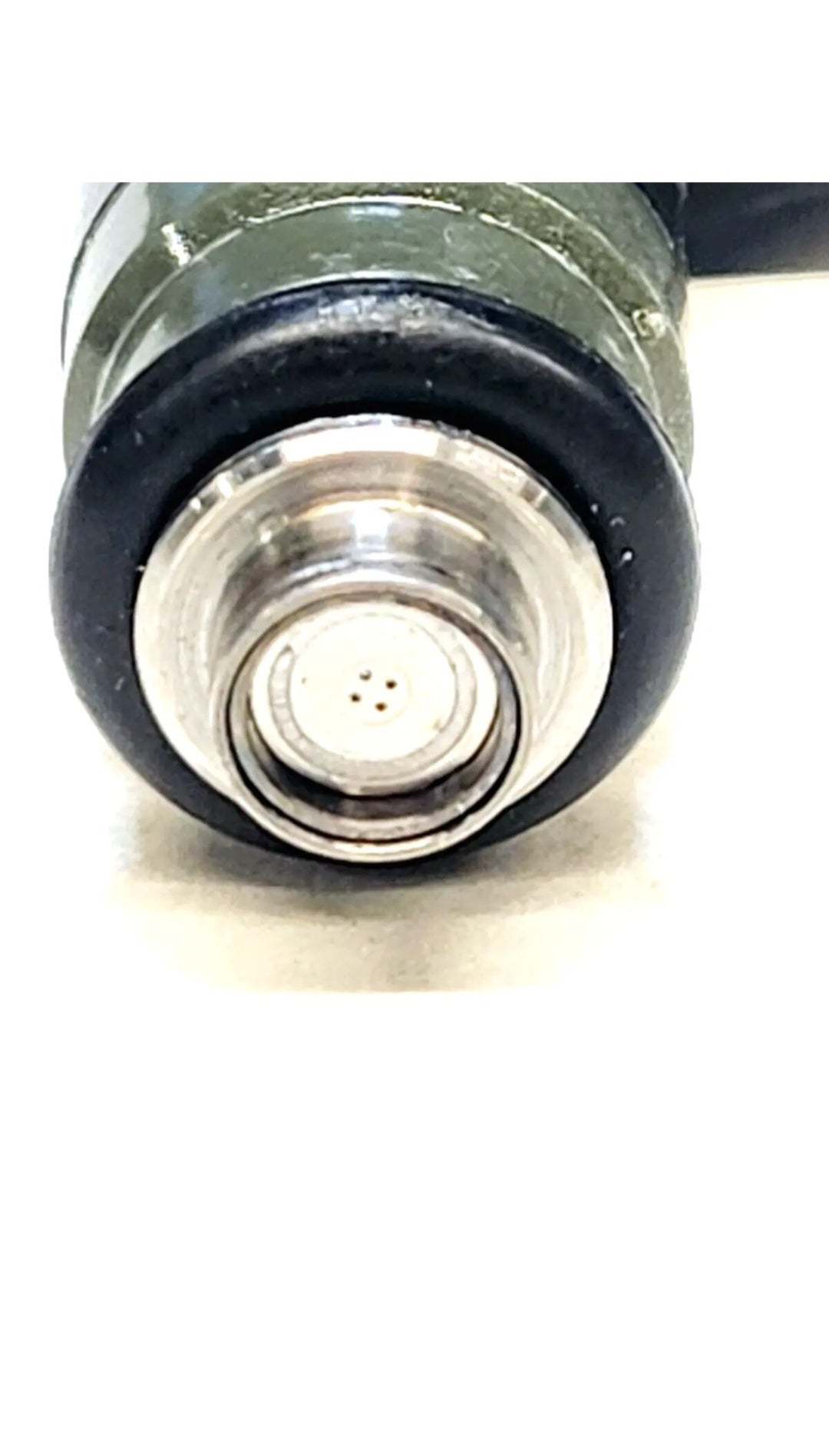 Set of 4 OEM Siemens 04891573AB / RL891573AB fuel injectors