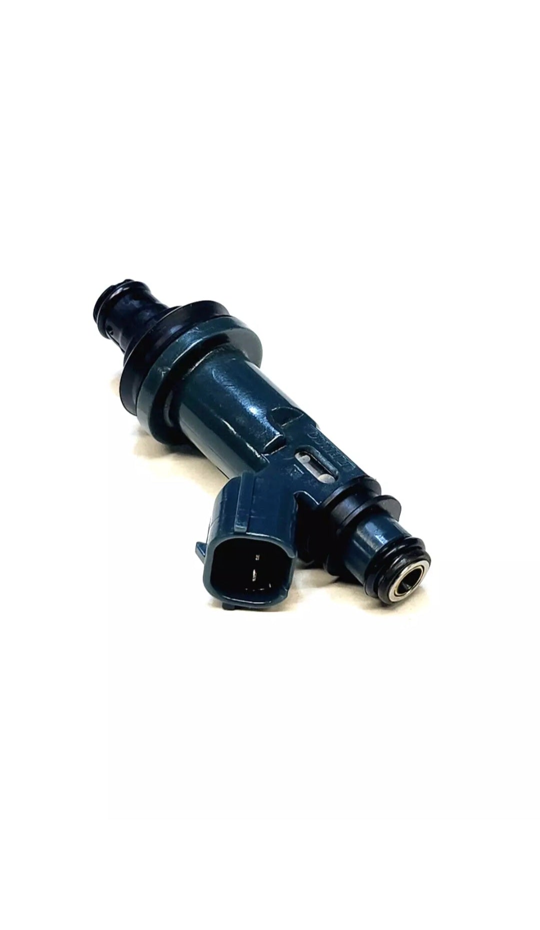 Set of 6 OEM Denso 23250-0A010 / 23209-0A010 fuel injectors