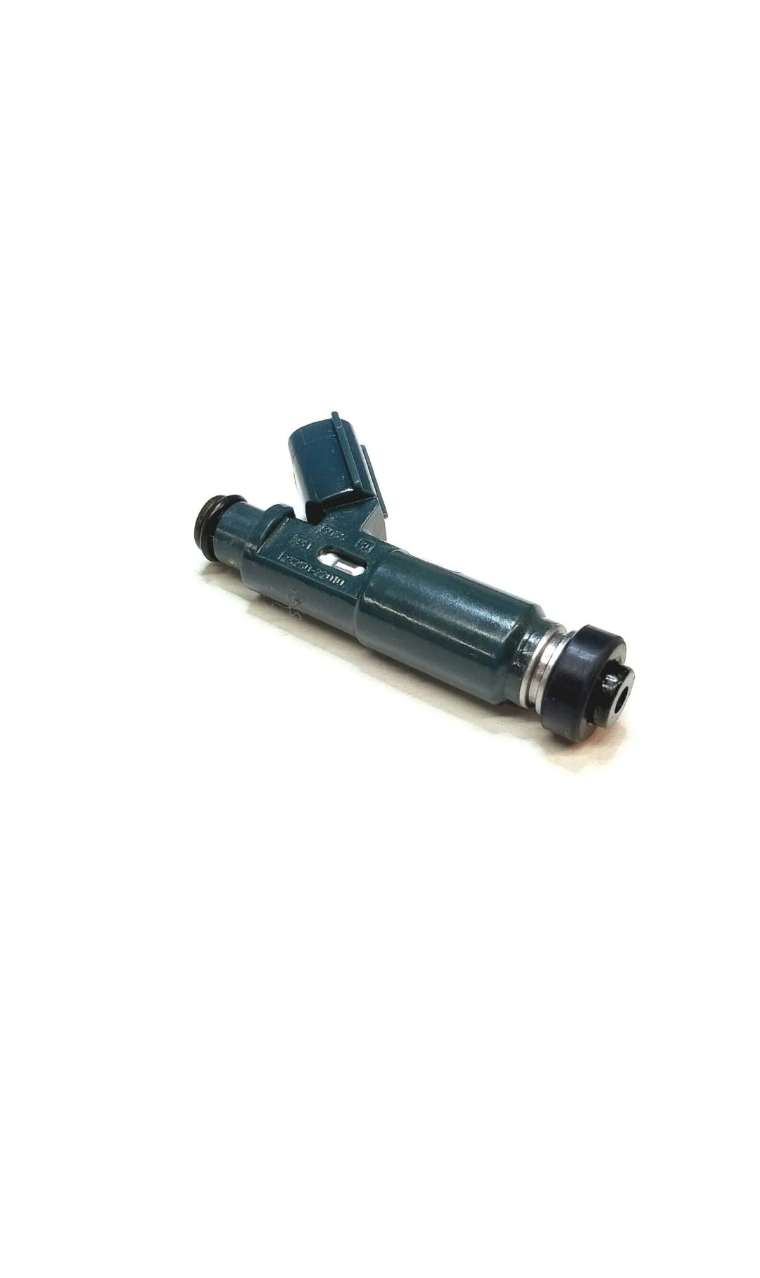 Set of 4 OEM Denso 23250-22010 / 23209-22010 fuel injectors