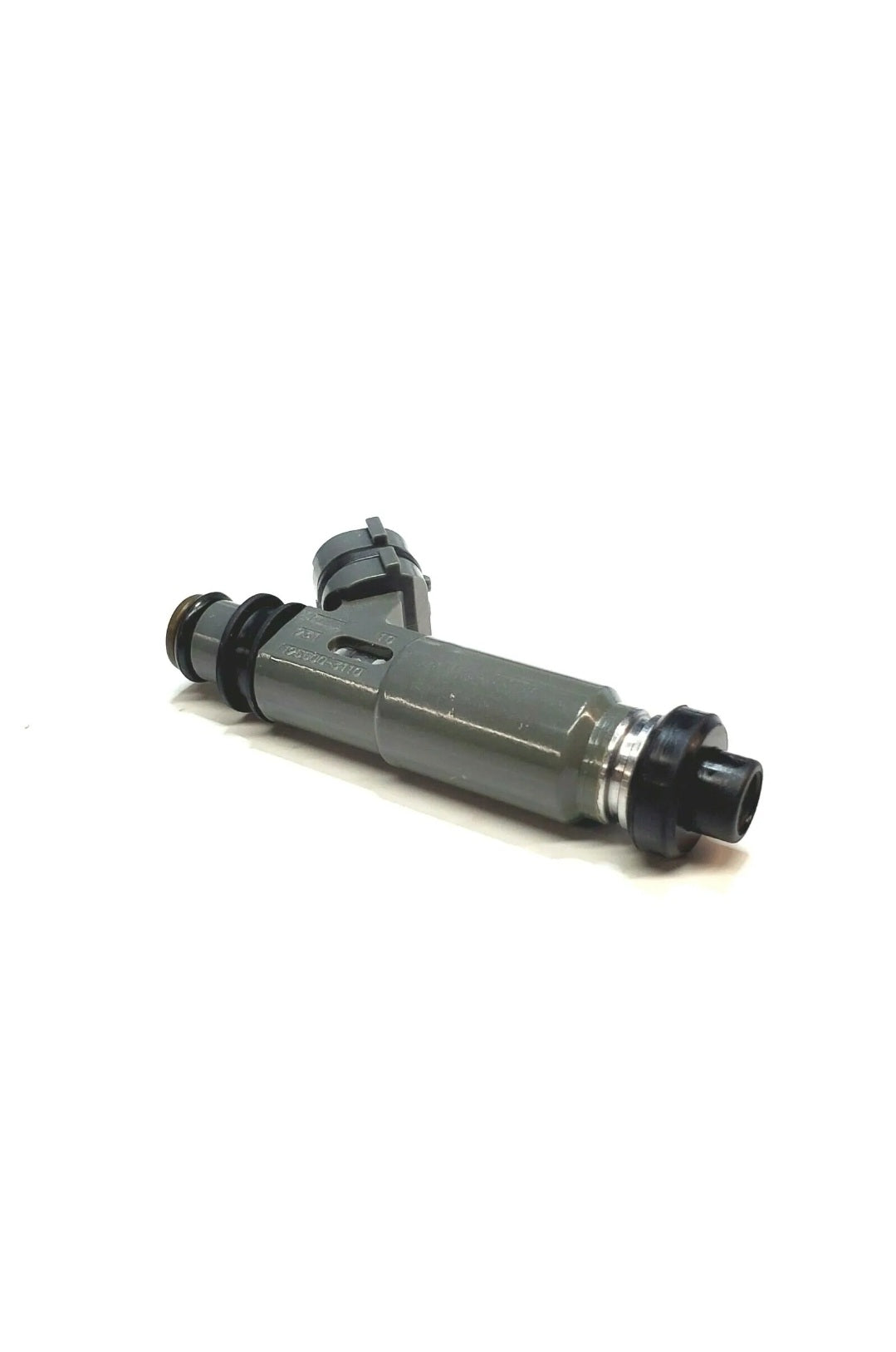 Set of 4 OEM Denso 195500-3110 / Z599-13-250 fuel injectors