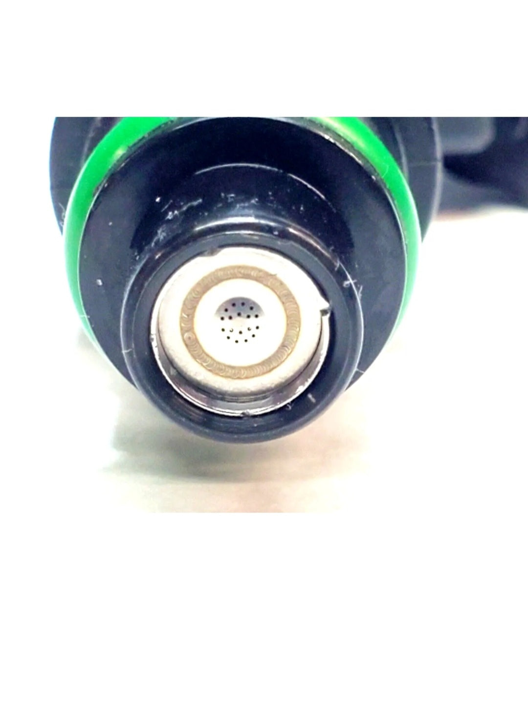 Set of 4 OEM Nissan FBY2850 / 16600-EN200 fuel injectors