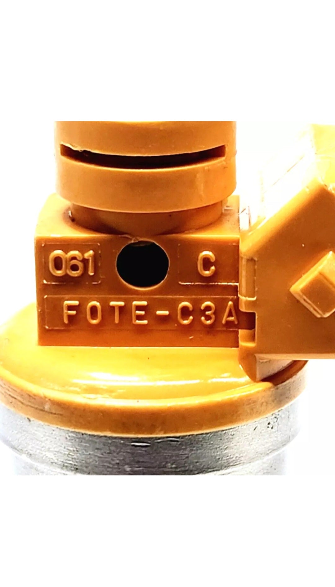 Set of 8 OEM Ford F2TE-A3A / FOTE-C3A fuel injectors