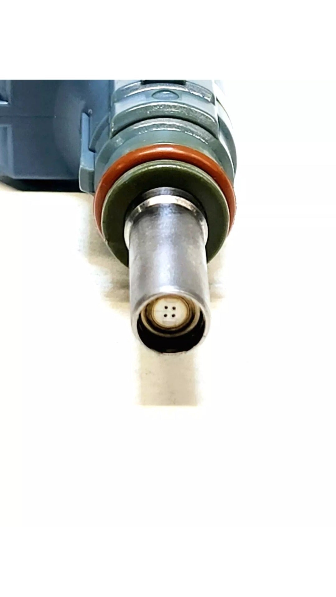 Set of 4 OEM Bosch 0280155892 / 06A906031J fuel injectors