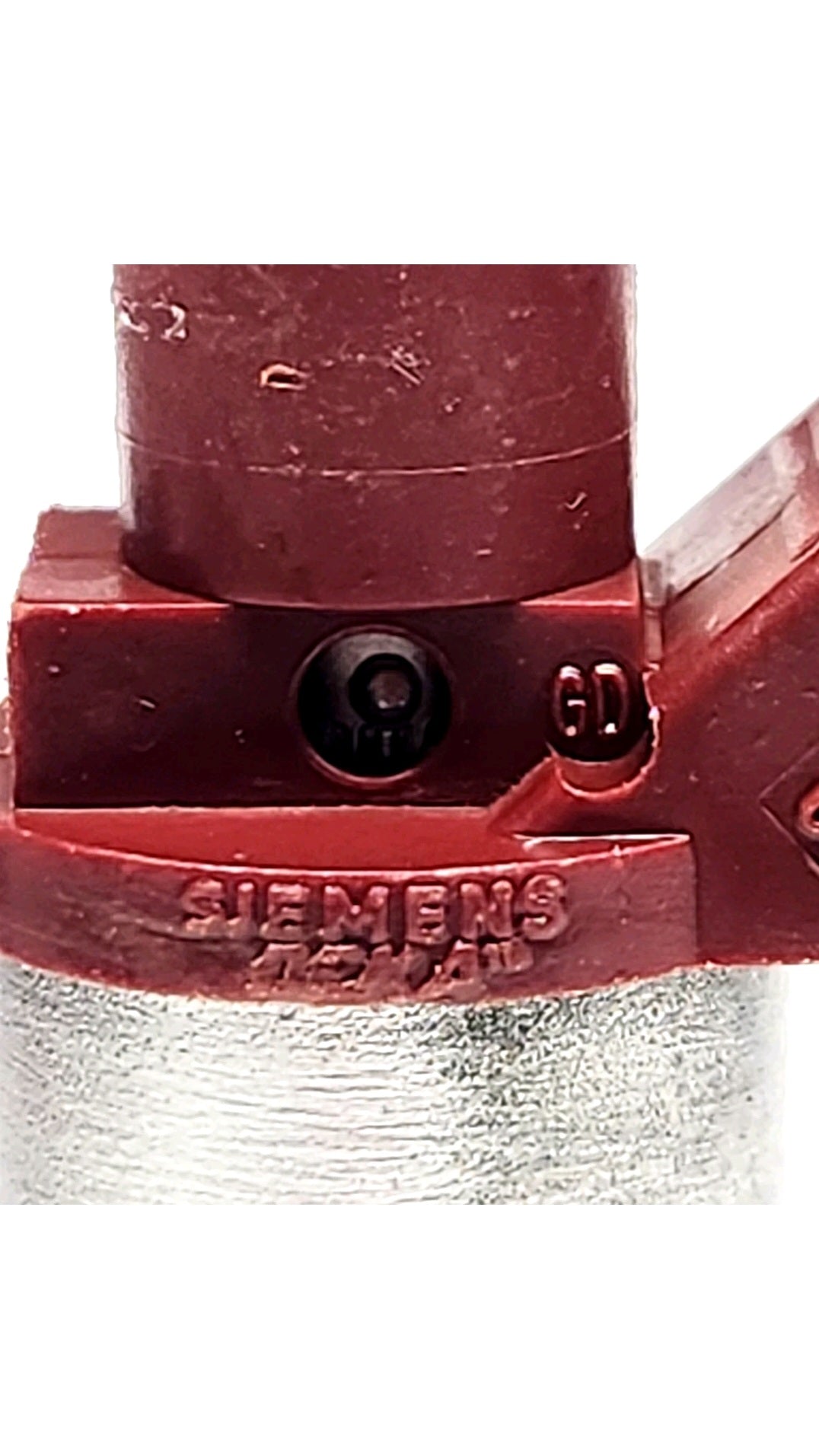 Set of 6 OEM Siemens 6900371 fuel injectors