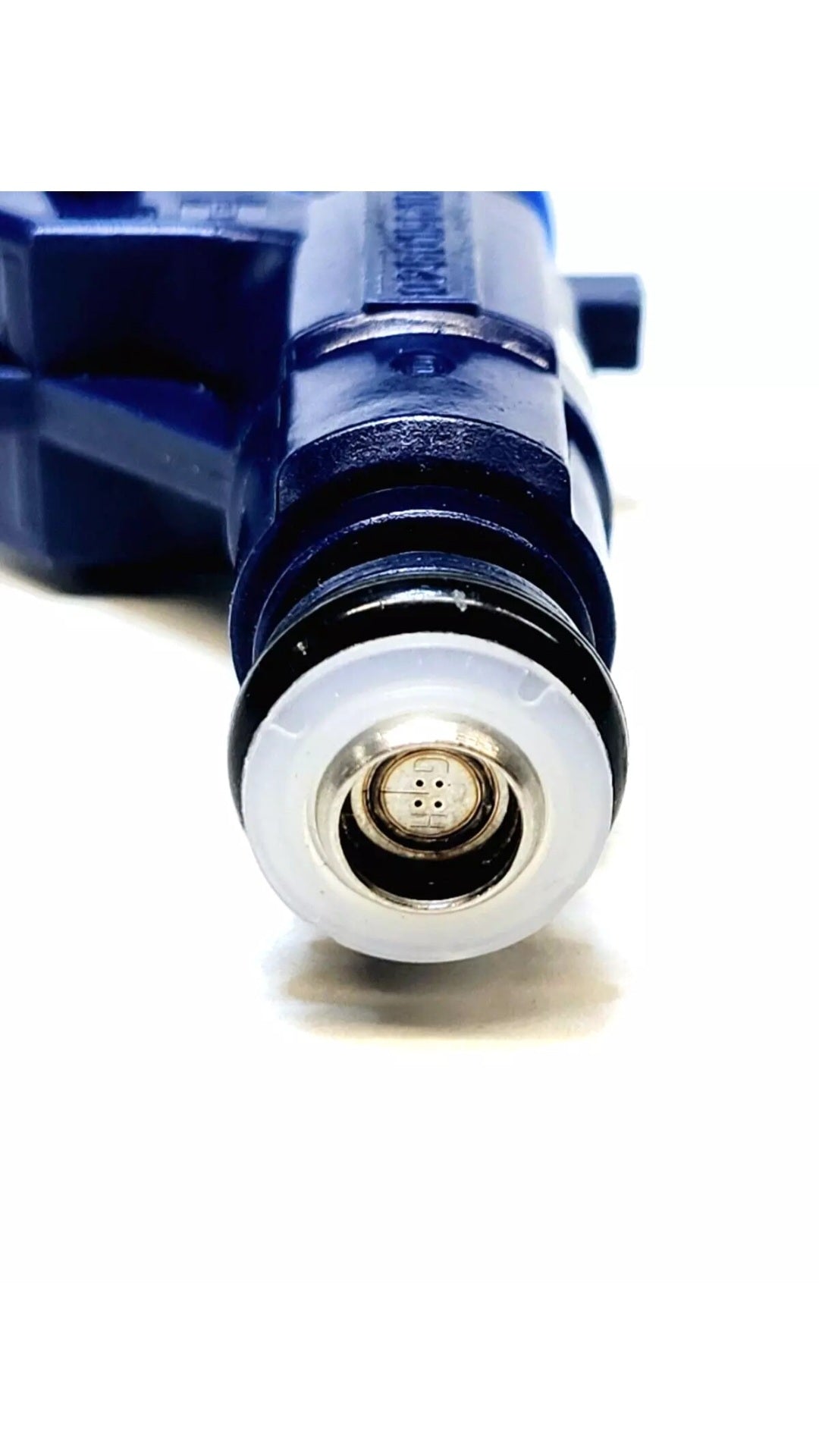 Set of 8 OEM Bosch 0280156101 / 94860513000 fuel injectors