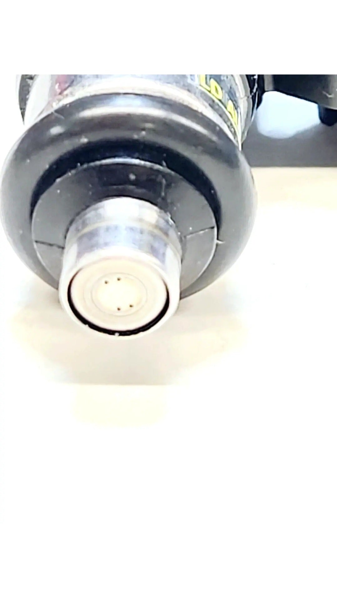 Set of 6 OEM Bosch 0280158233 / 05184085AC fuel injectors