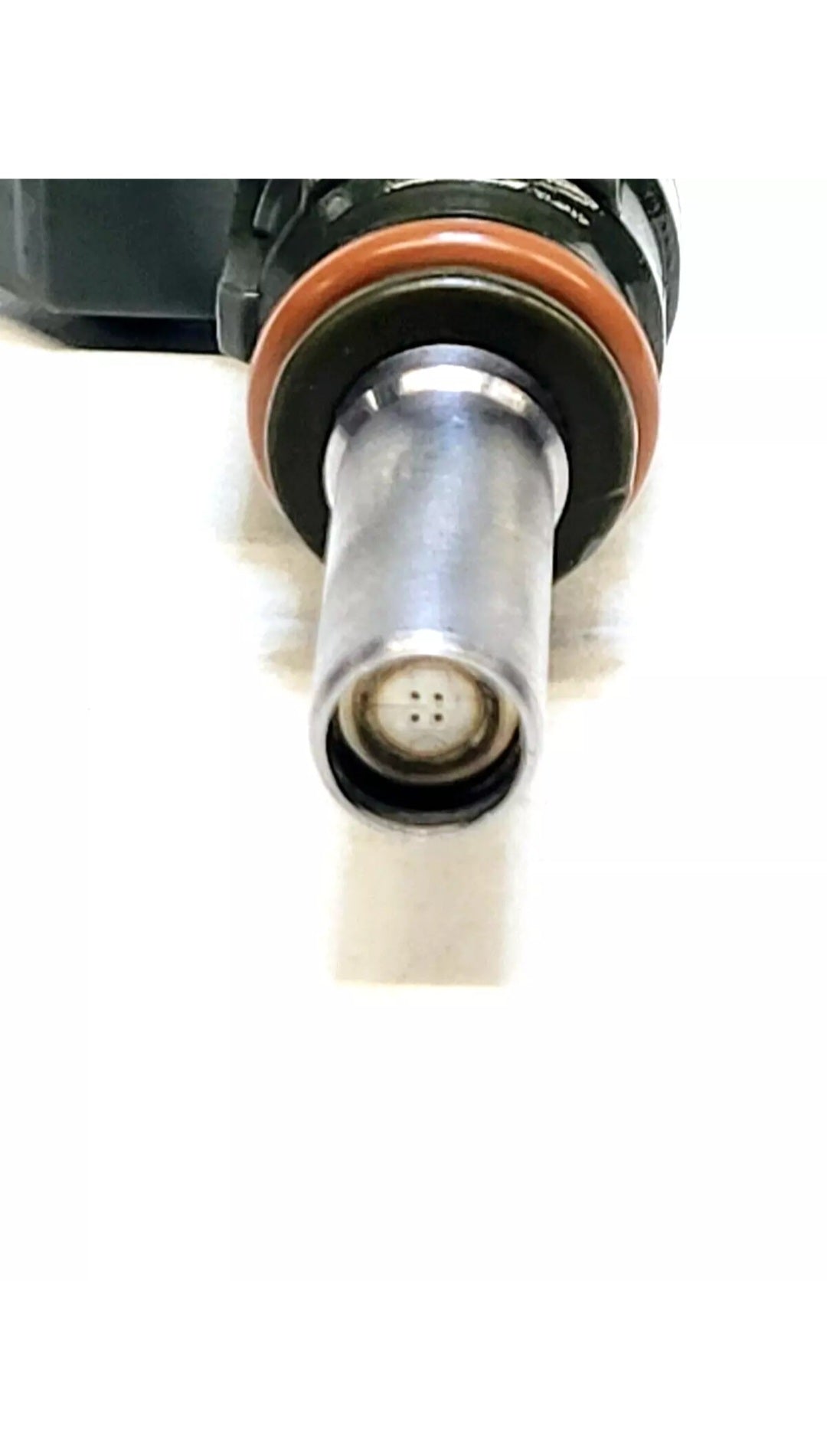 Set of 4 OEM Bosch 0280155825 / 06B133551B fuel injectors