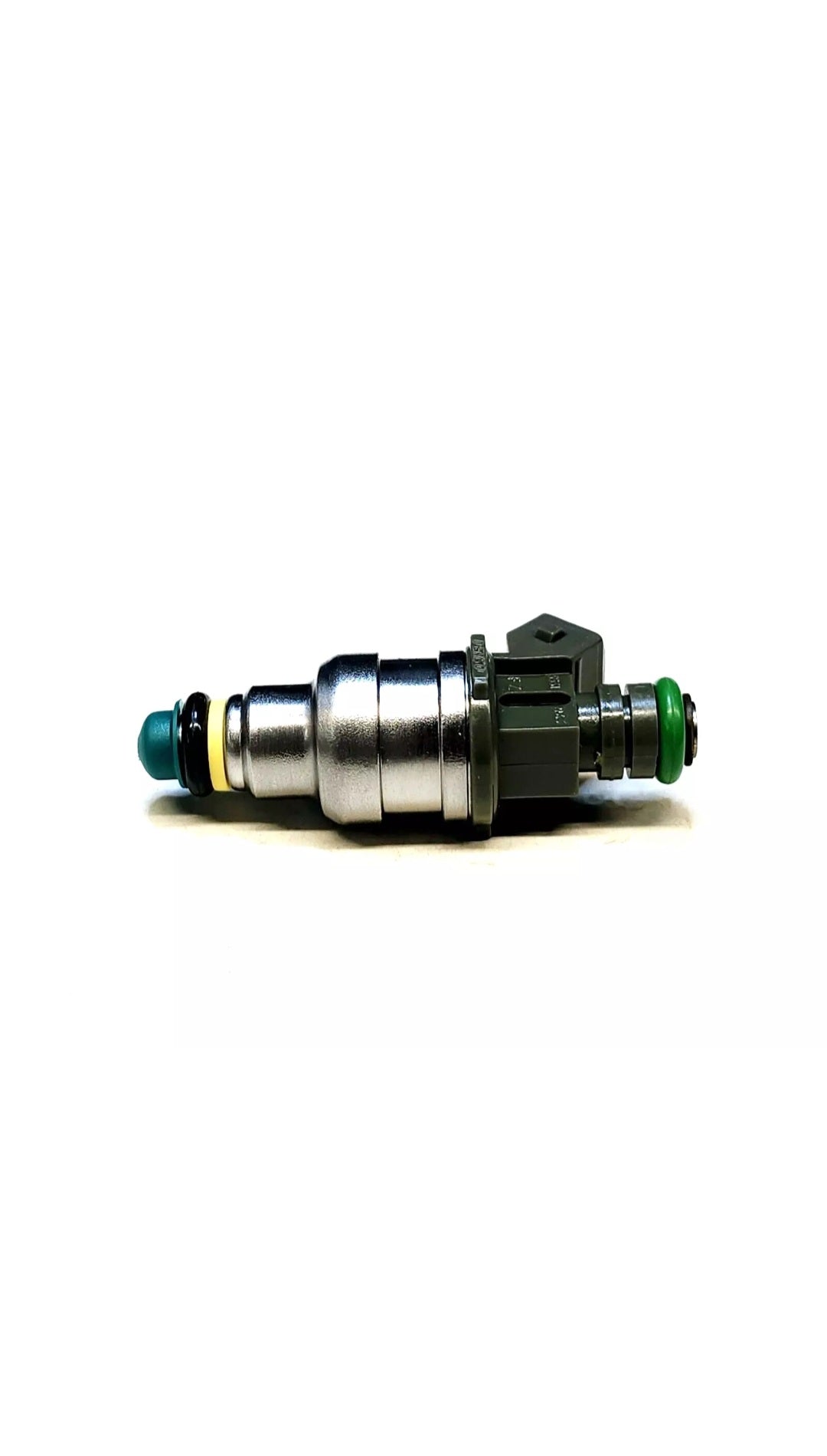 Set of 6 OEM Denso XL5E-A2A / XL5E-B2A fuel injectors