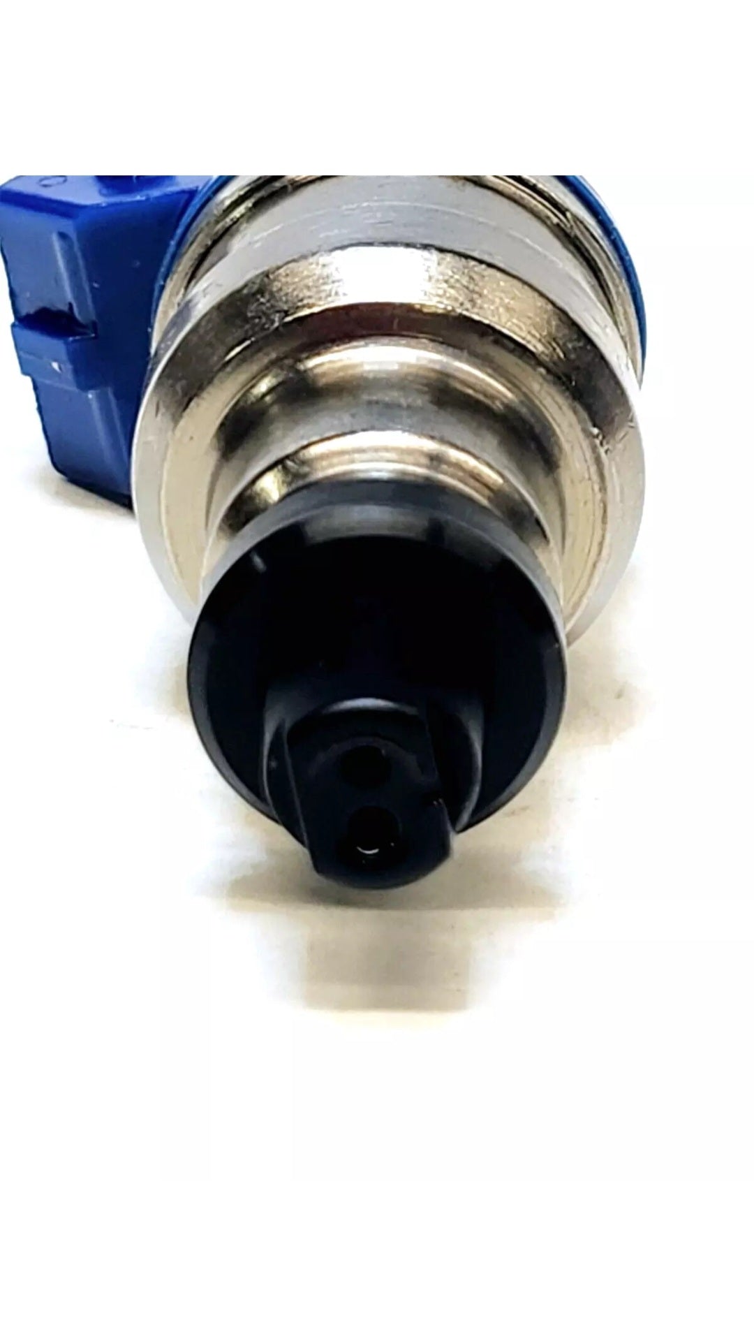 Set of 4 OEM Nikki INP-065 / MDH275 / MD175078 fuel injectors