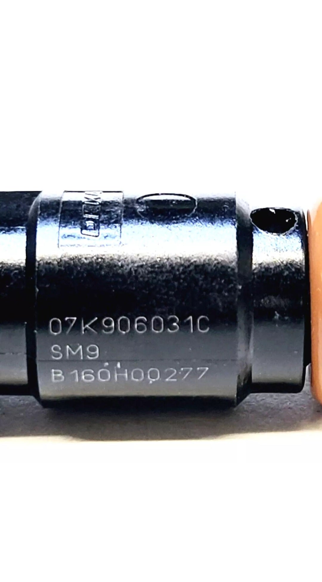 Set of 5 OEM Deka 07K906031C fuel injectors