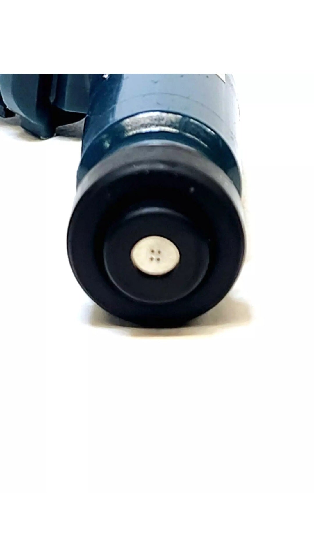 Set of 8 OEM Denso 23250-0F010 / 23209-0F010 / 195500-4590 fuel injectors