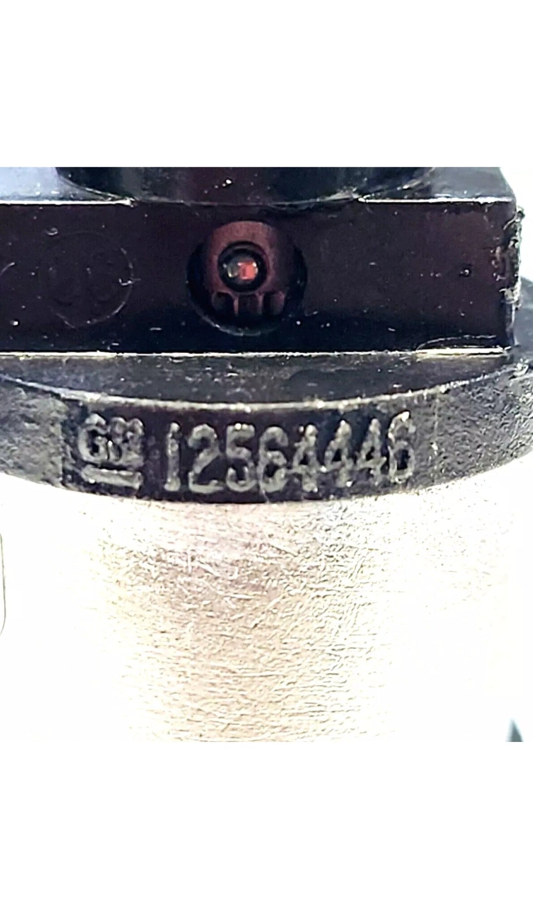 Set of 4 OEM Siemens 12564446 / 12575947 / 217-1628 fuel injectors