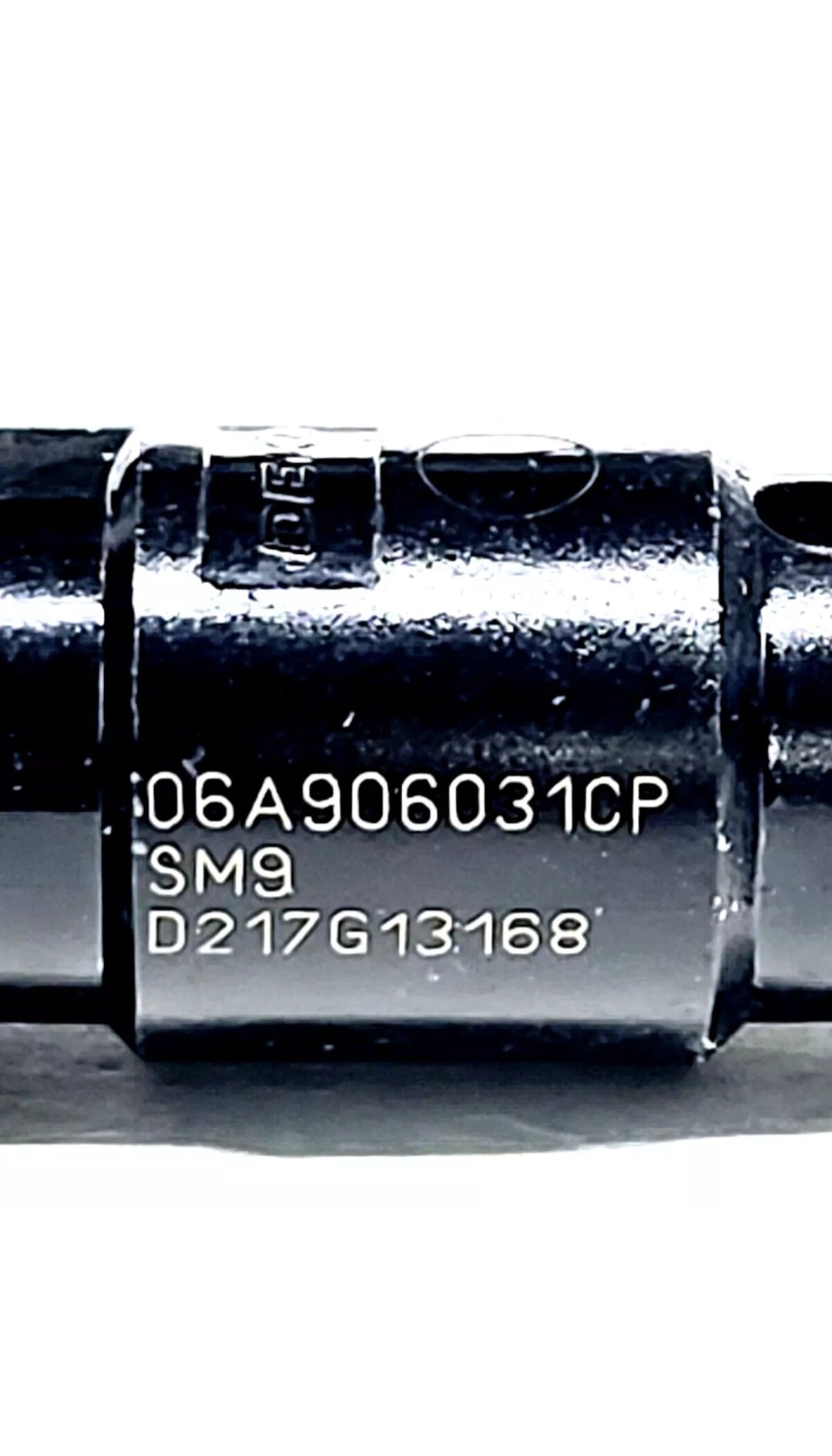 Set of 4 OEM Deka 06A906031CP fuel injectors