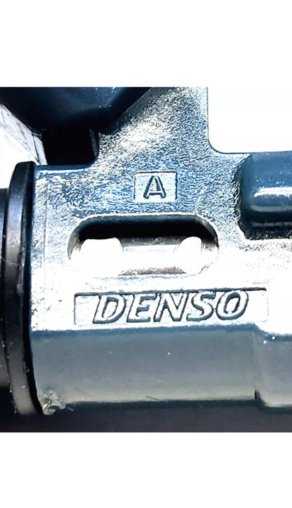 6 Genuine Denso 23250-0A010 / 23209-0A010 fuel injectors