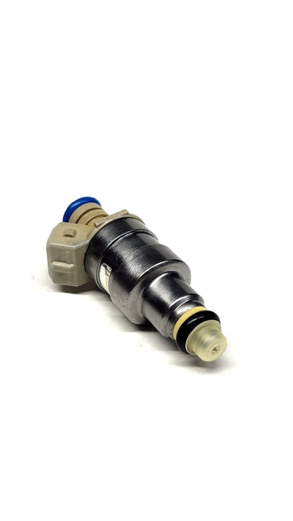 Set of 4 Remanufactured OEM Denso E59E-A2B / 195500-0736 fuel injectors