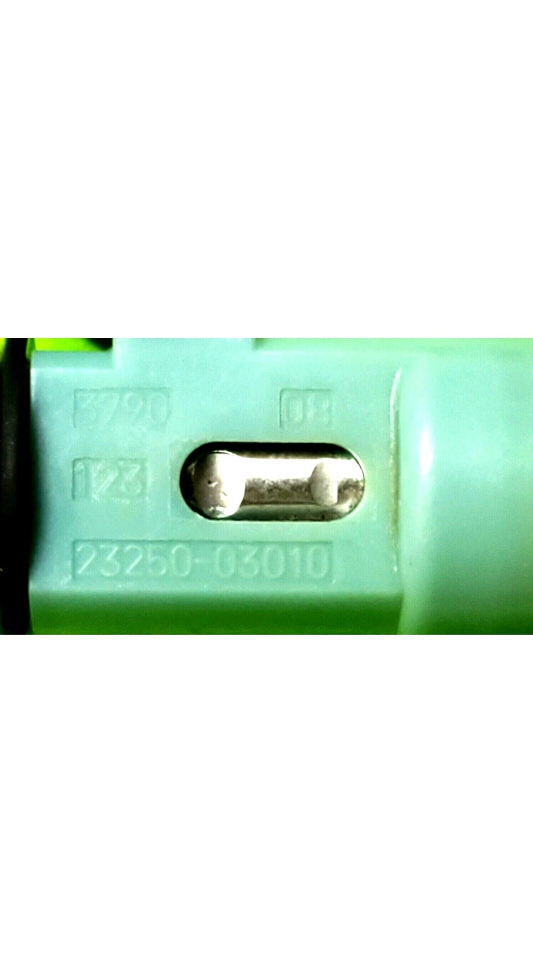 Set of 4 Remanufactured Denso 23250-03010 / 23209-03010 / 195500-3790