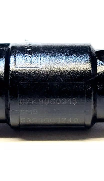 Single Genuine Volkswagen 07K906031B fuel injector