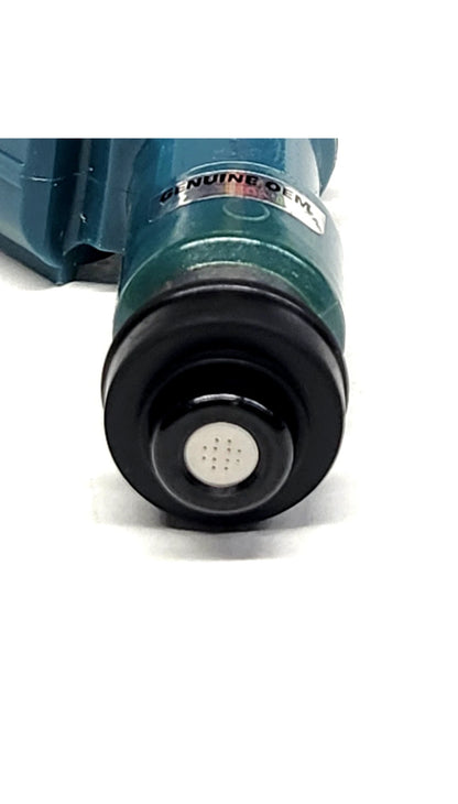 Set of 4 OEM Denso 16611-AA800 / 297500-1810 fuel injectors