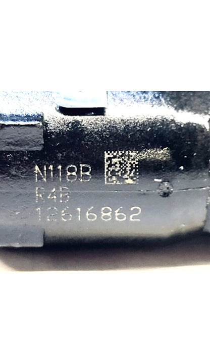 Set of 6 OEM Delphi 12616862 / FJ10632 / 217-2417 fuel injectors