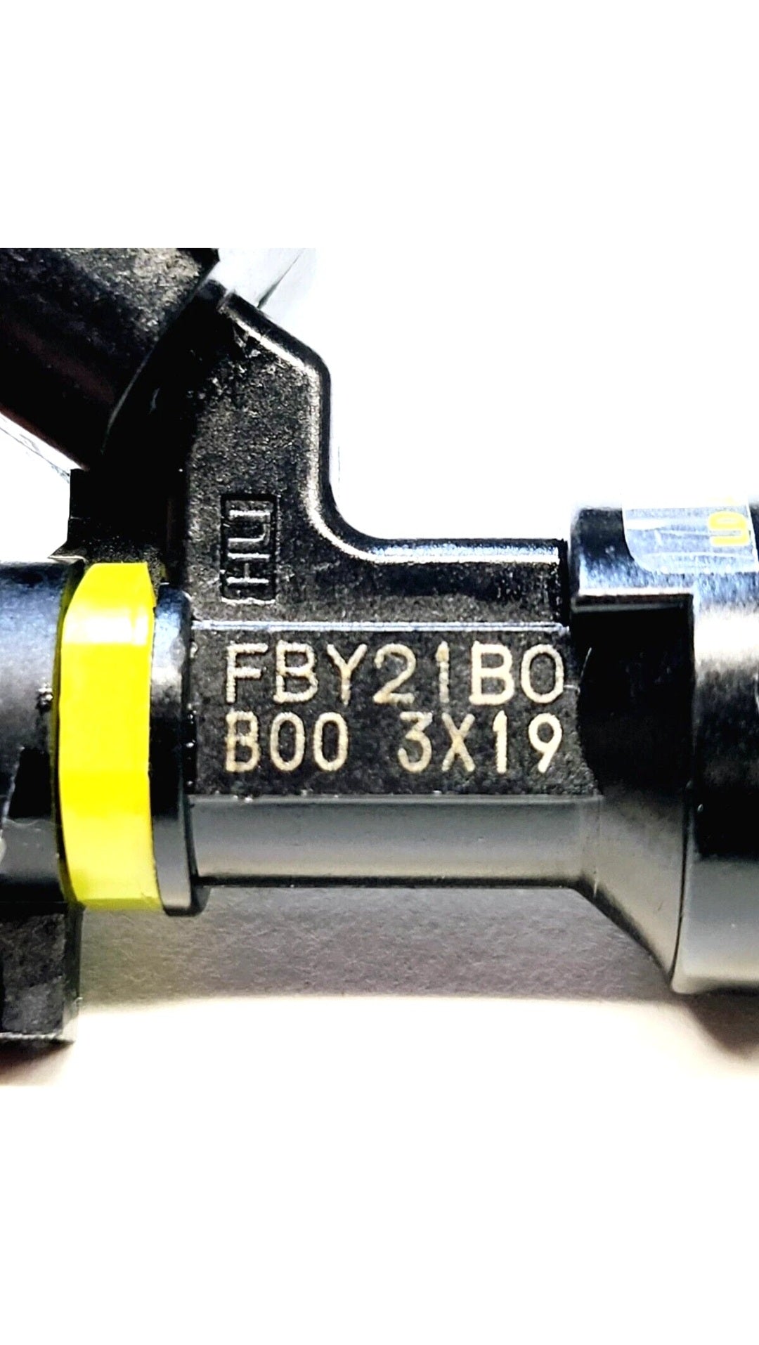 Set of 4 Remanufactured OEM Nissan FBY21B0 / 16600-3TA0A fuel injectors