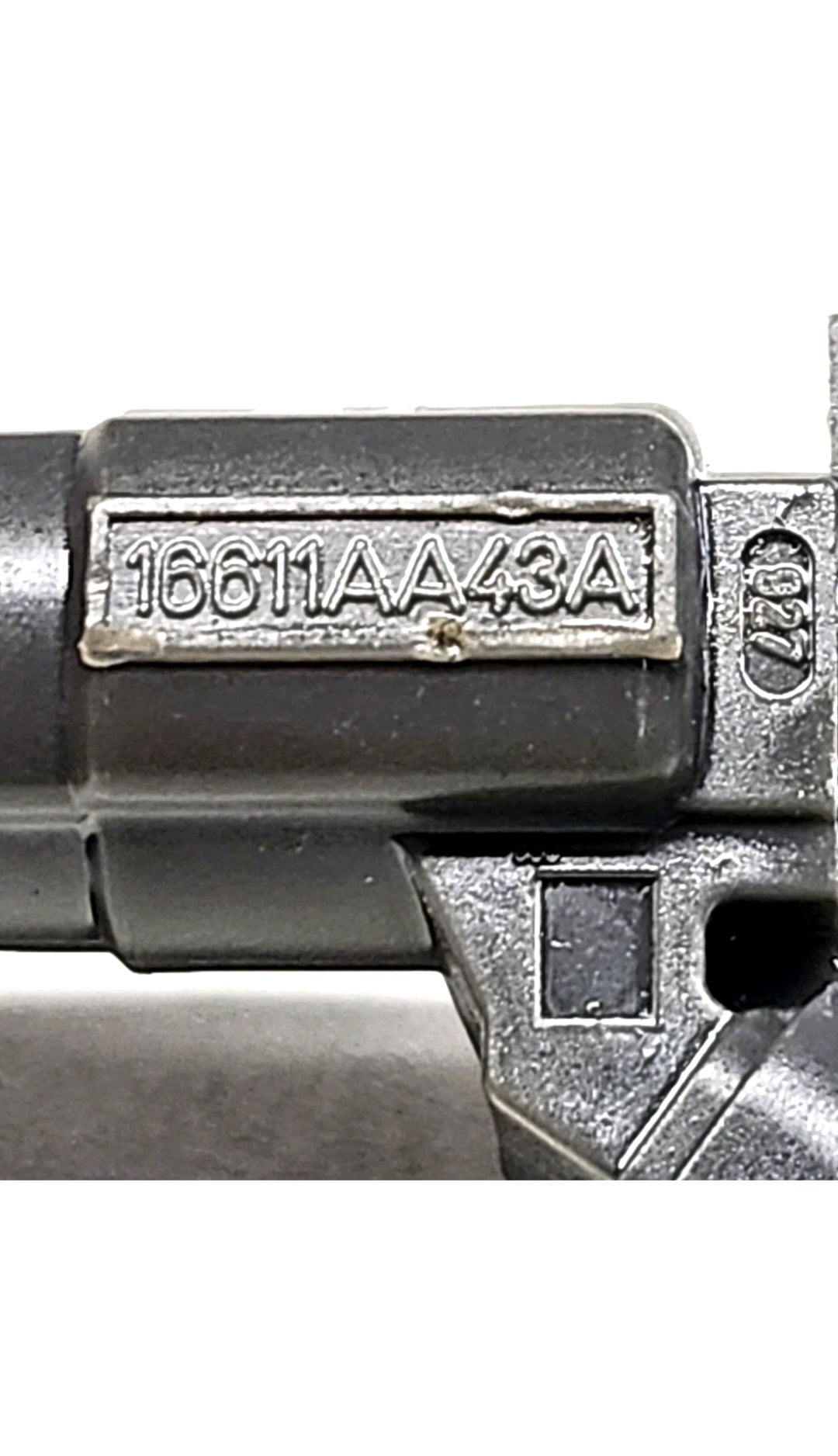Set of 4 Remanufactured OEM Bosch 0280155954 / 16611-AA43A fuel injectors