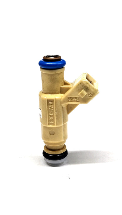 Set of 4 OEM Bosch 0280155796 / F8CE-A5A / CM-4855 fuel injectors