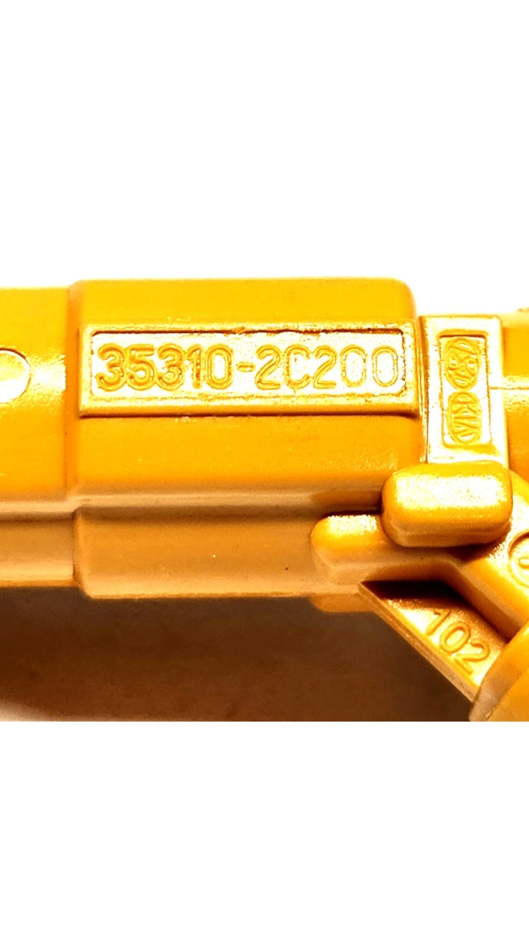 Set of 4 OEM Hyundai 35310-2C200 / L068 fuel injectors