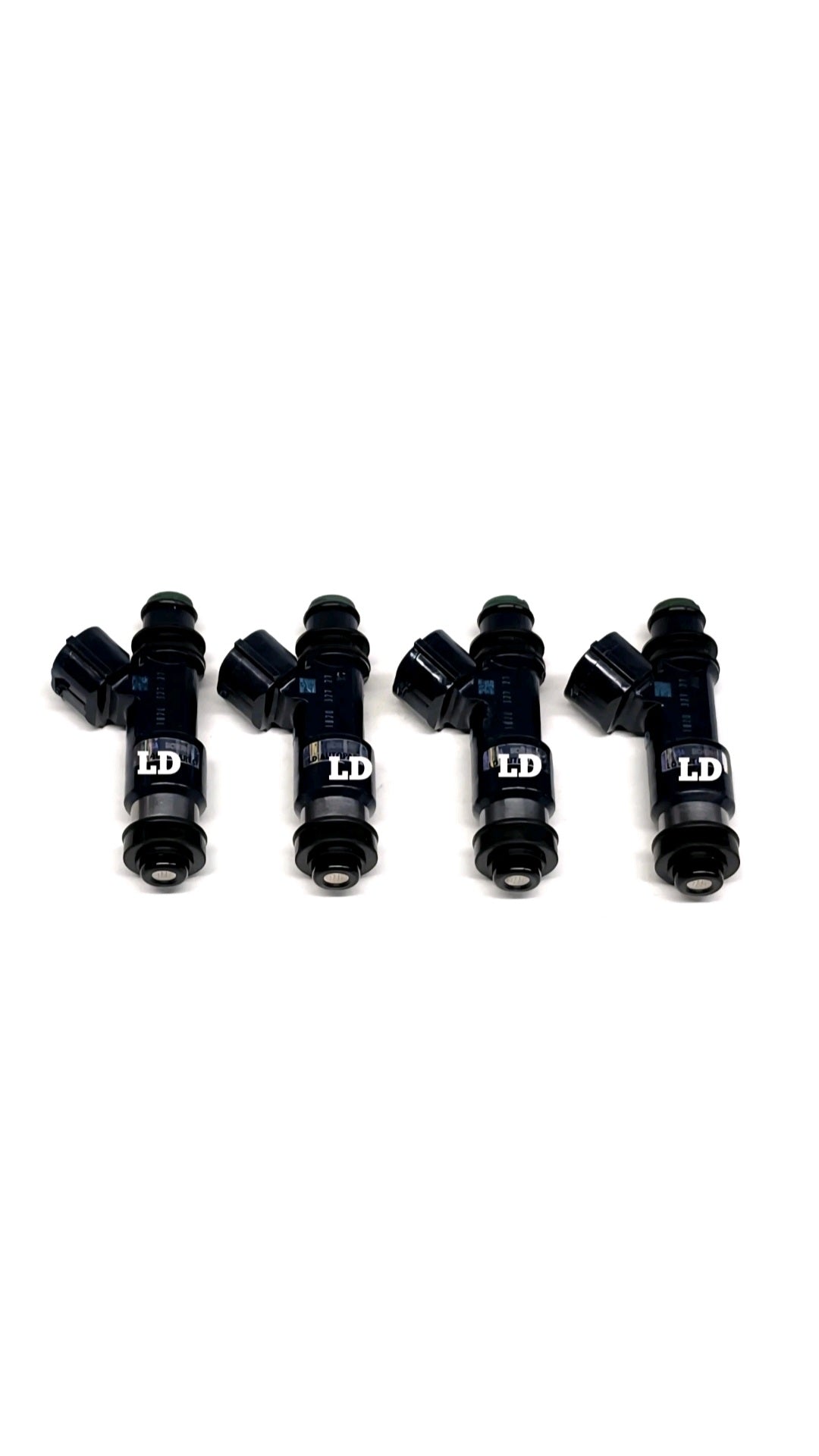 Set of 4 OEM Denso 16611-AA810 / 297500-1820 fuel injectors.