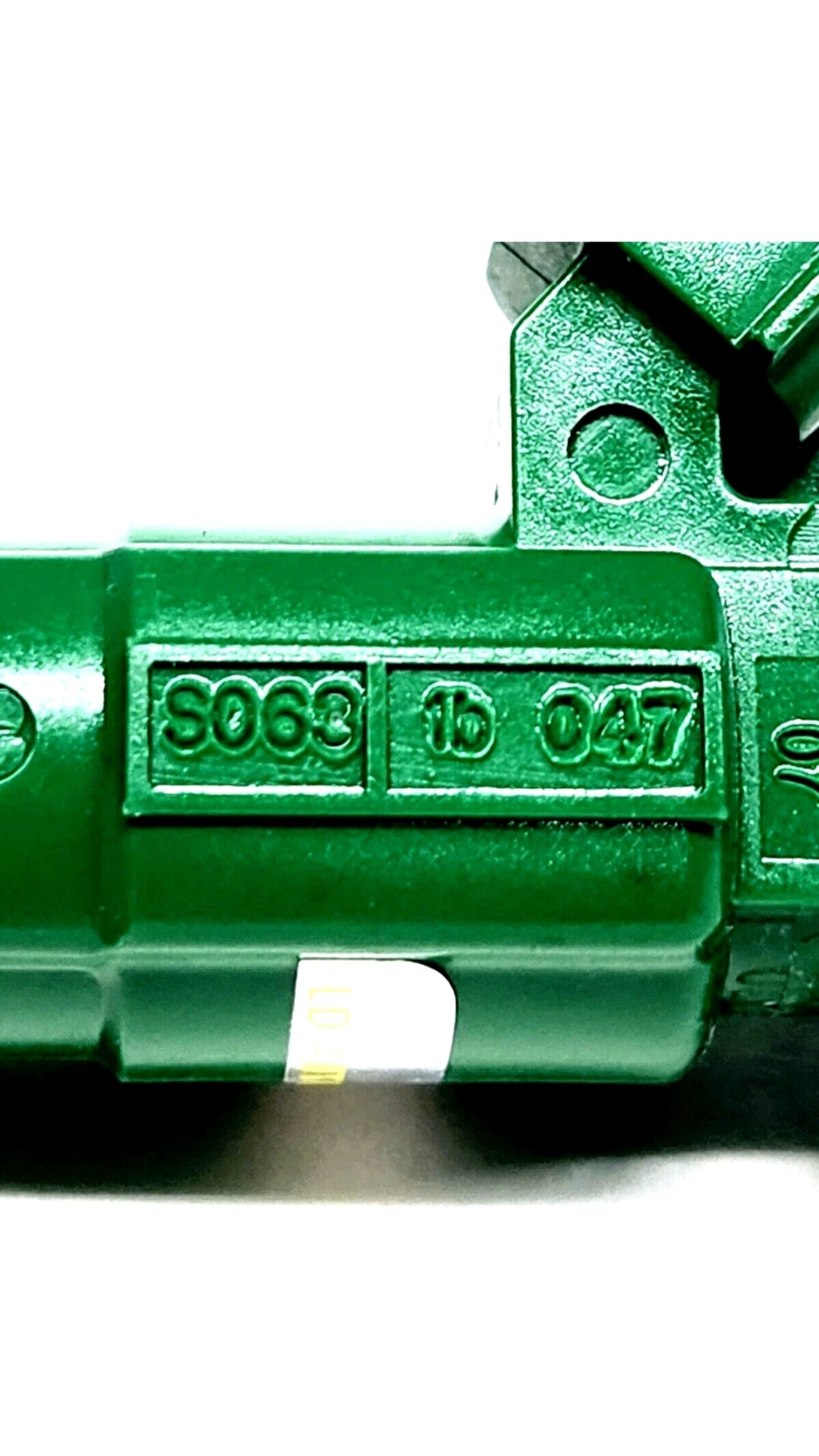 Set of 6 OEM Hyundai 35310-3C400 / S063 fuel injectors