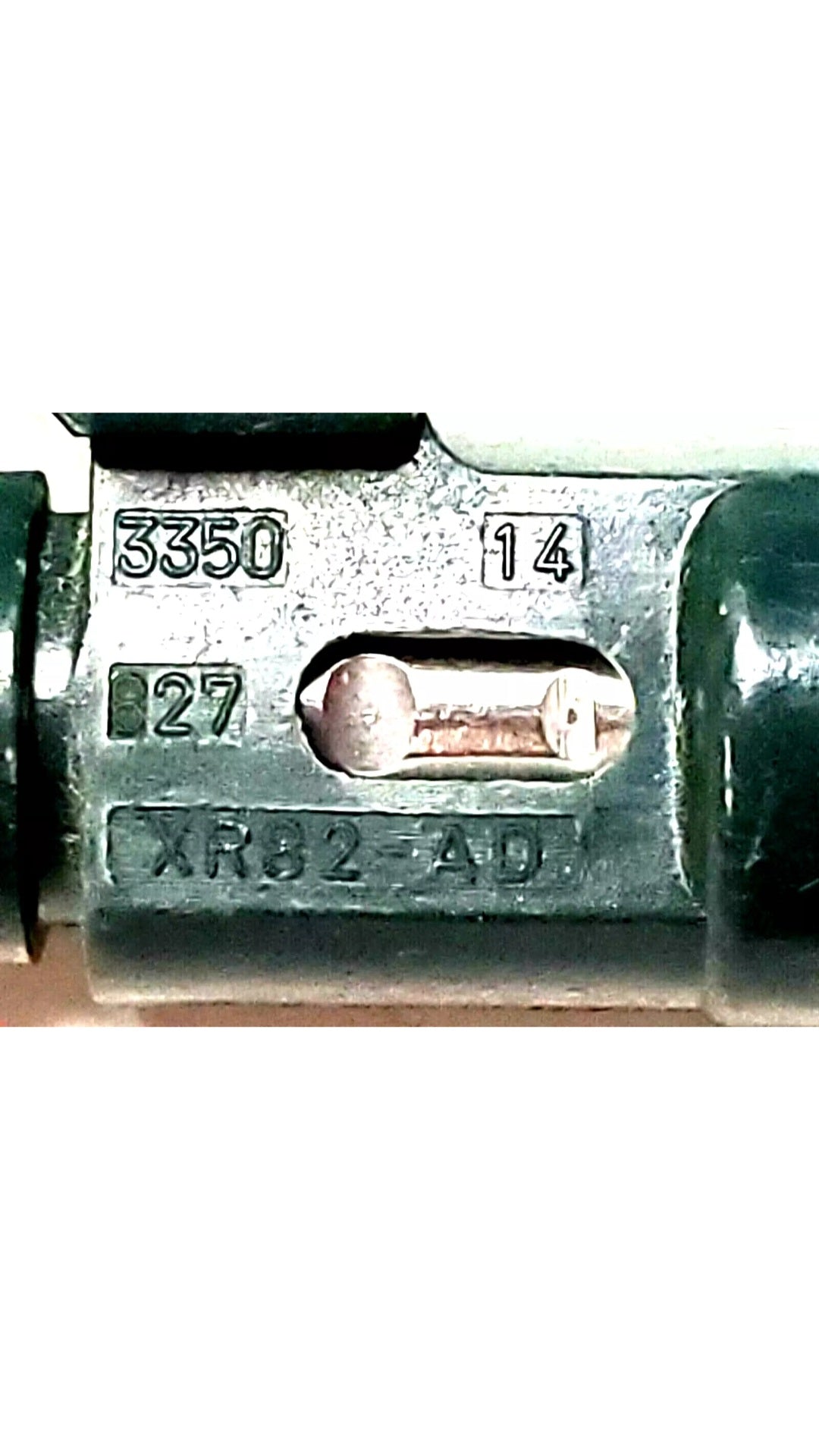 Set of 8 OEM Denso XR82-AD / 195500-3350 / AJ83967 fuel injectors