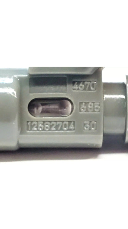 Set of 4 OEM Denso 12582704 / 195500-4670 fuel injectors