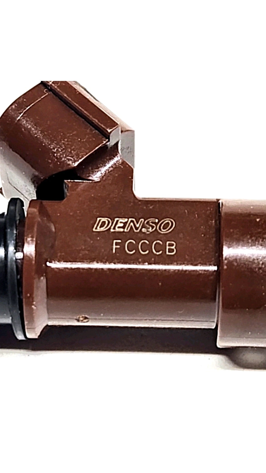 Set of 4 Remanufactured OEM Denso 16611-AA920 / 297500-2340 fuel injectors
